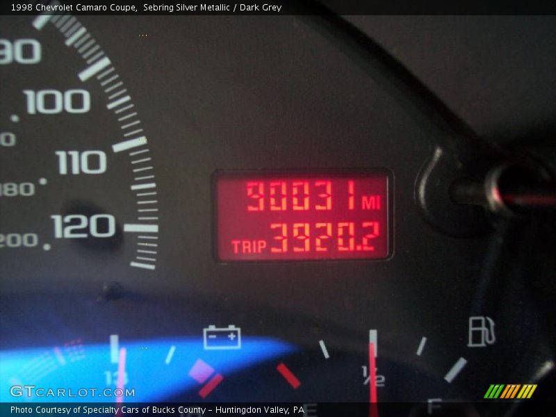 Sebring Silver Metallic / Dark Grey 1998 Chevrolet Camaro Coupe