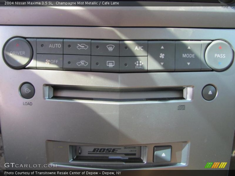 Champagne Mist Metallic / Cafe Latte 2004 Nissan Maxima 3.5 SL
