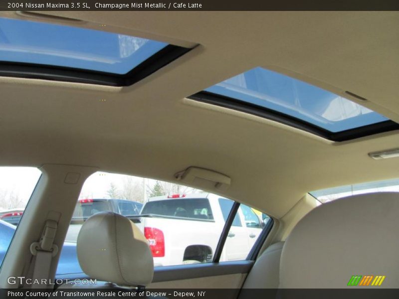Champagne Mist Metallic / Cafe Latte 2004 Nissan Maxima 3.5 SL
