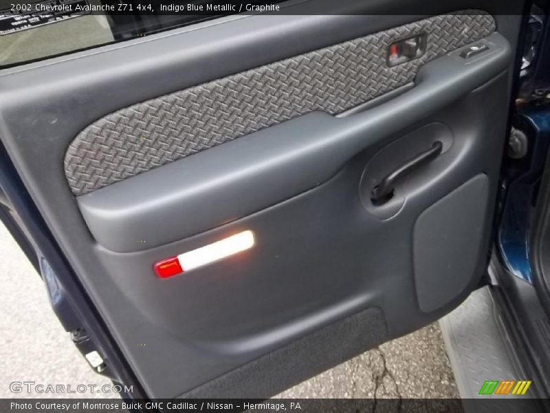 Indigo Blue Metallic / Graphite 2002 Chevrolet Avalanche Z71 4x4