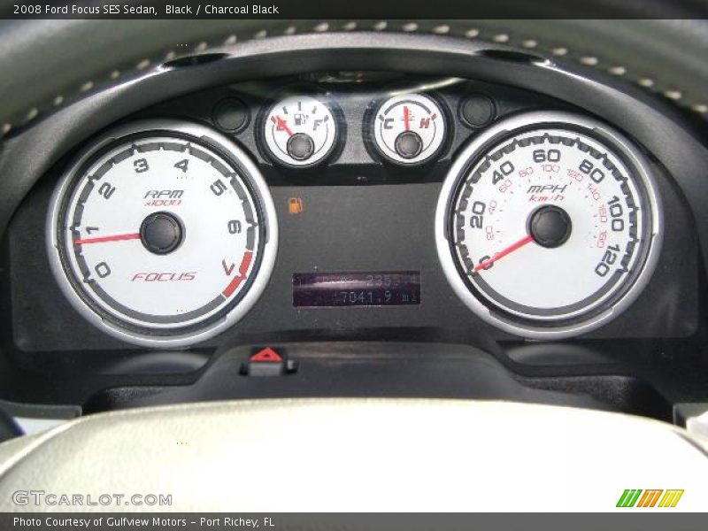 Black / Charcoal Black 2008 Ford Focus SES Sedan