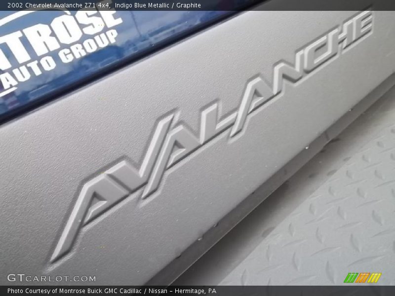 Indigo Blue Metallic / Graphite 2002 Chevrolet Avalanche Z71 4x4