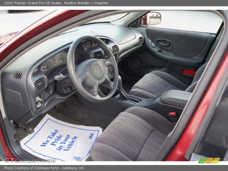  2002 Grand Prix SE Sedan Graphite Interior