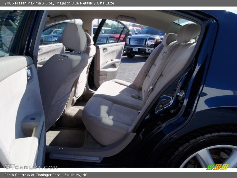 Majestic Blue Metallic / Cafe Latte 2006 Nissan Maxima 3.5 SE