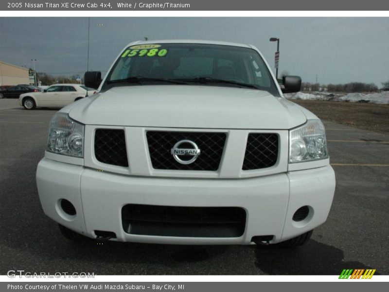 White / Graphite/Titanium 2005 Nissan Titan XE Crew Cab 4x4