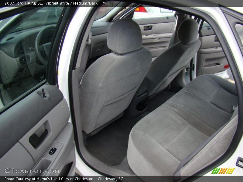 Vibrant White / Medium/Dark Flint 2007 Ford Taurus SE