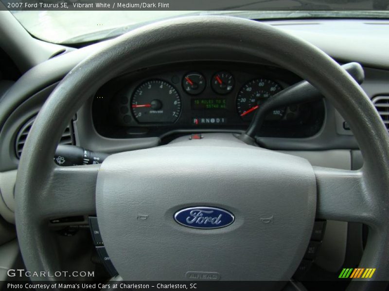 Vibrant White / Medium/Dark Flint 2007 Ford Taurus SE