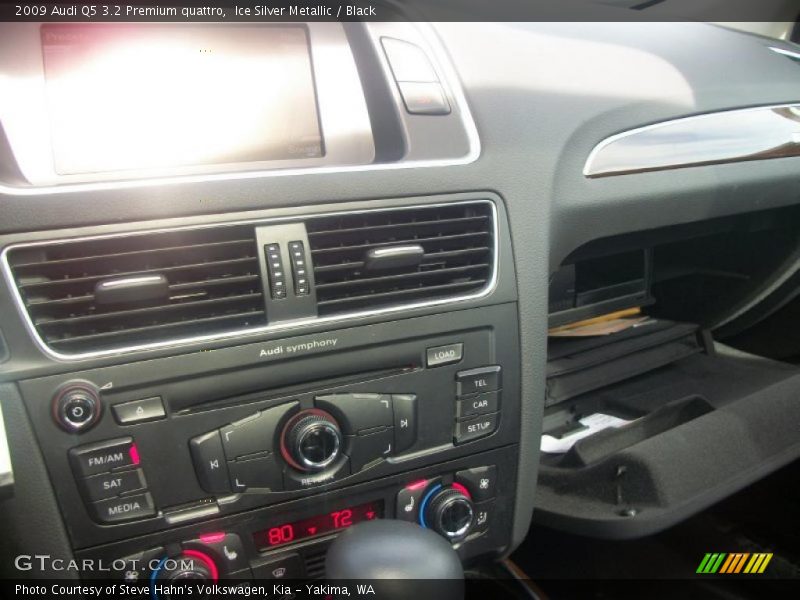 Ice Silver Metallic / Black 2009 Audi Q5 3.2 Premium quattro