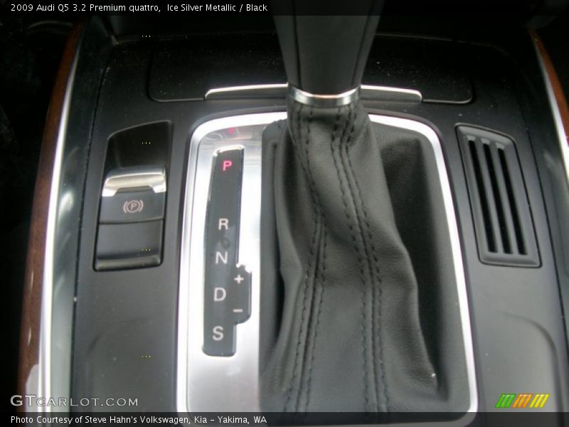  2009 Q5 3.2 Premium quattro 6 Speed Tiptronic Automatic Shifter