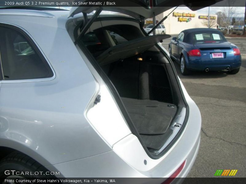 Ice Silver Metallic / Black 2009 Audi Q5 3.2 Premium quattro