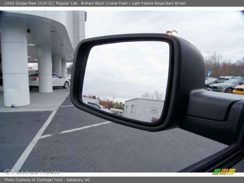 Brilliant Black Crystal Pearl / Light Pebble Beige/Bark Brown 2009 Dodge Ram 1500 SLT Regular Cab