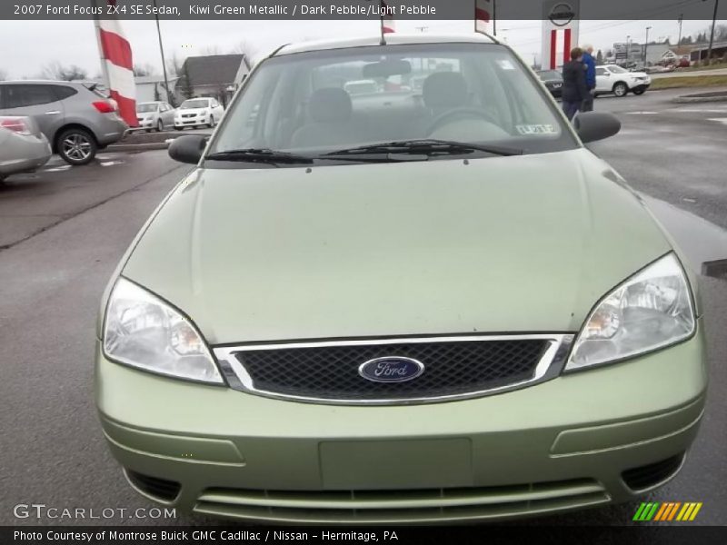 Kiwi Green Metallic / Dark Pebble/Light Pebble 2007 Ford Focus ZX4 SE Sedan