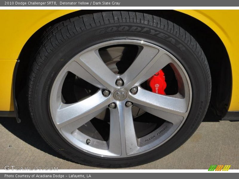  2010 Challenger SRT8 Wheel