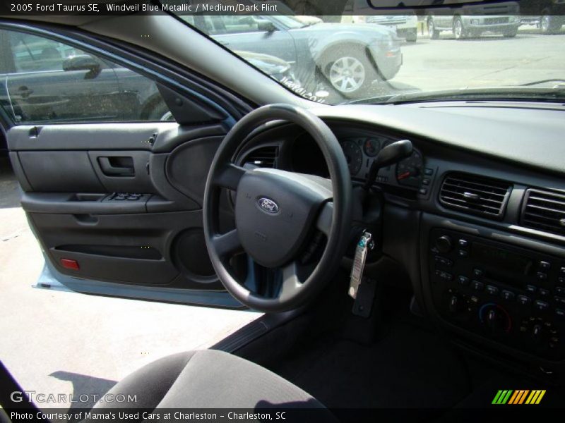 Windveil Blue Metallic / Medium/Dark Flint 2005 Ford Taurus SE