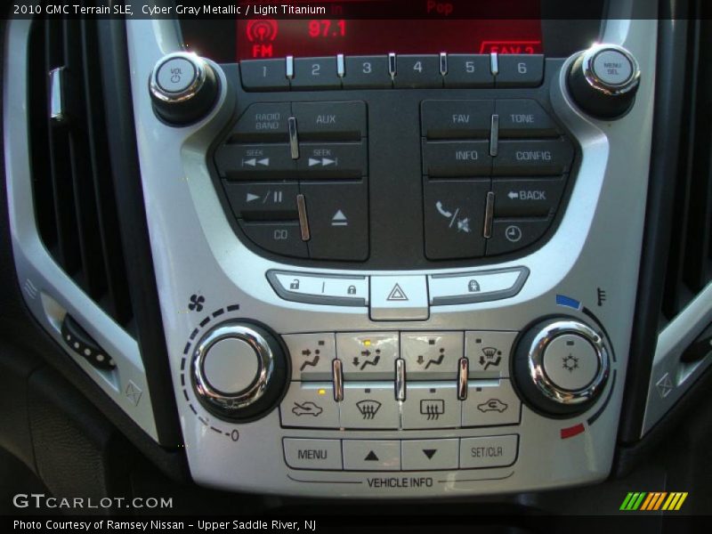 Cyber Gray Metallic / Light Titanium 2010 GMC Terrain SLE