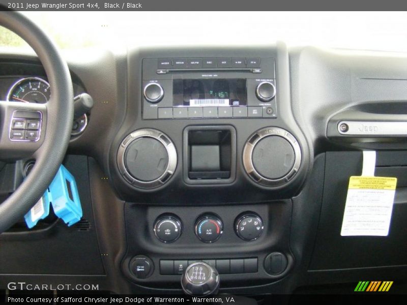 Black / Black 2011 Jeep Wrangler Sport 4x4