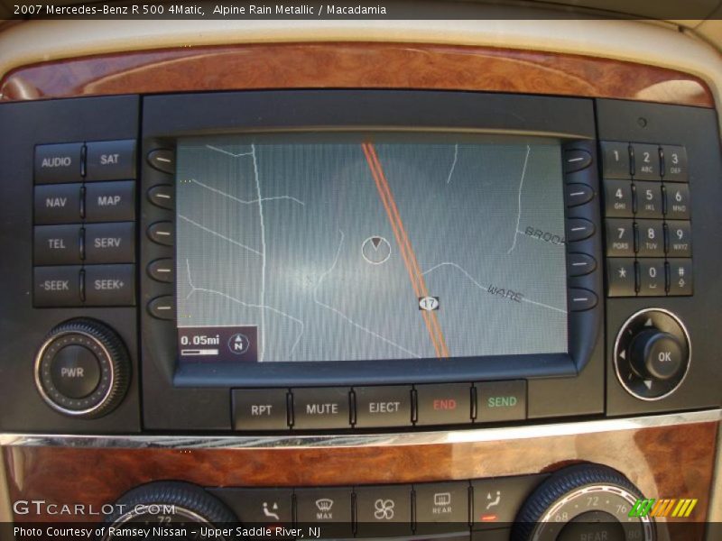 Navigation of 2007 R 500 4Matic