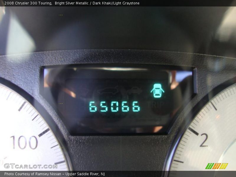 Bright Silver Metallic / Dark Khaki/Light Graystone 2008 Chrysler 300 Touring
