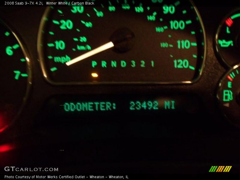 Winter White / Carbon Black 2008 Saab 9-7X 4.2i