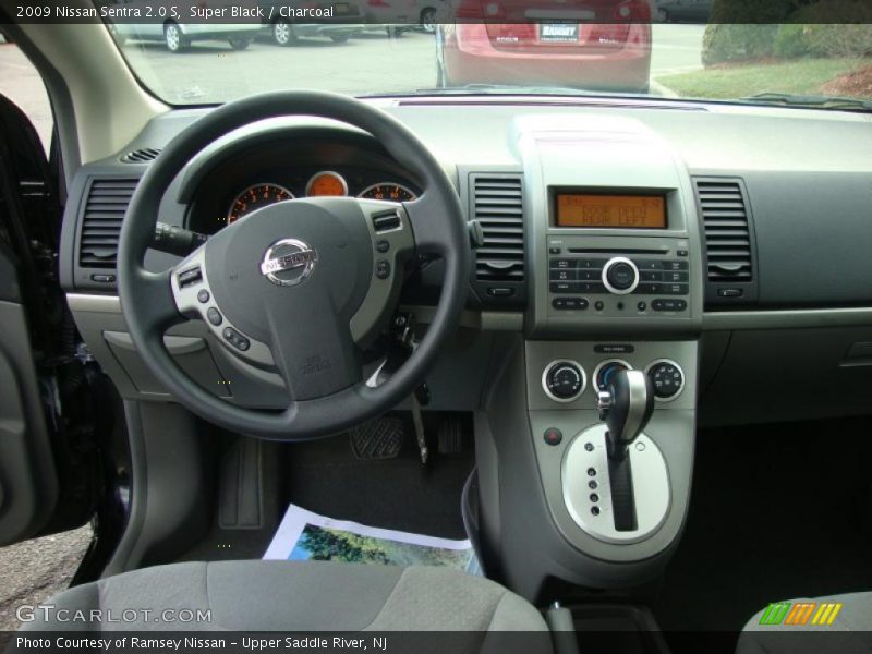 Super Black / Charcoal 2009 Nissan Sentra 2.0 S