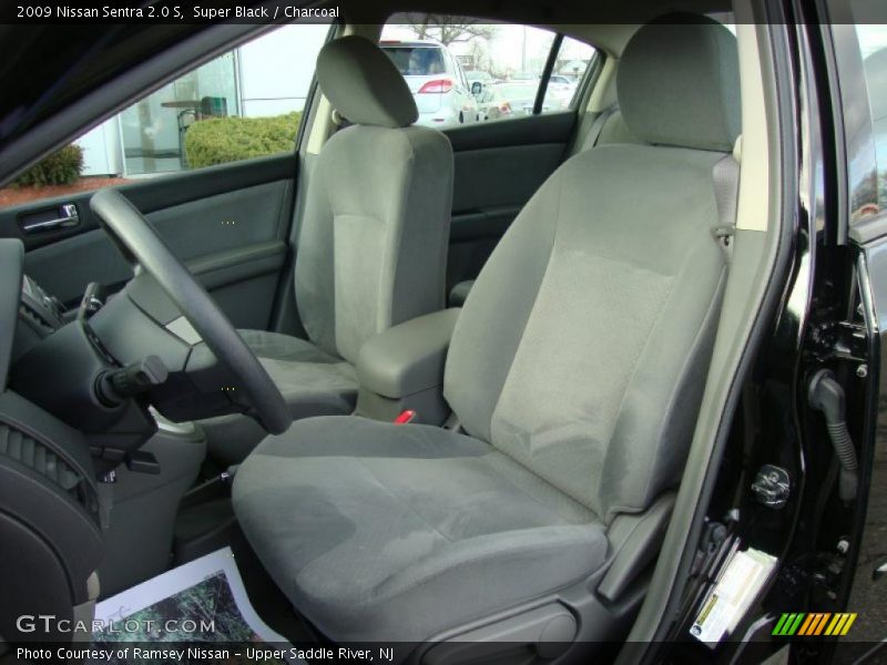 Super Black / Charcoal 2009 Nissan Sentra 2.0 S