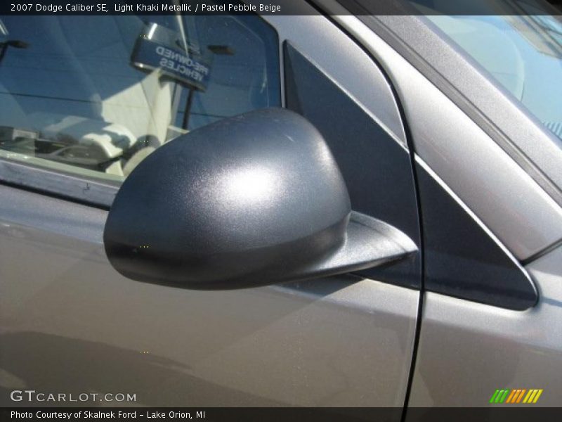Light Khaki Metallic / Pastel Pebble Beige 2007 Dodge Caliber SE