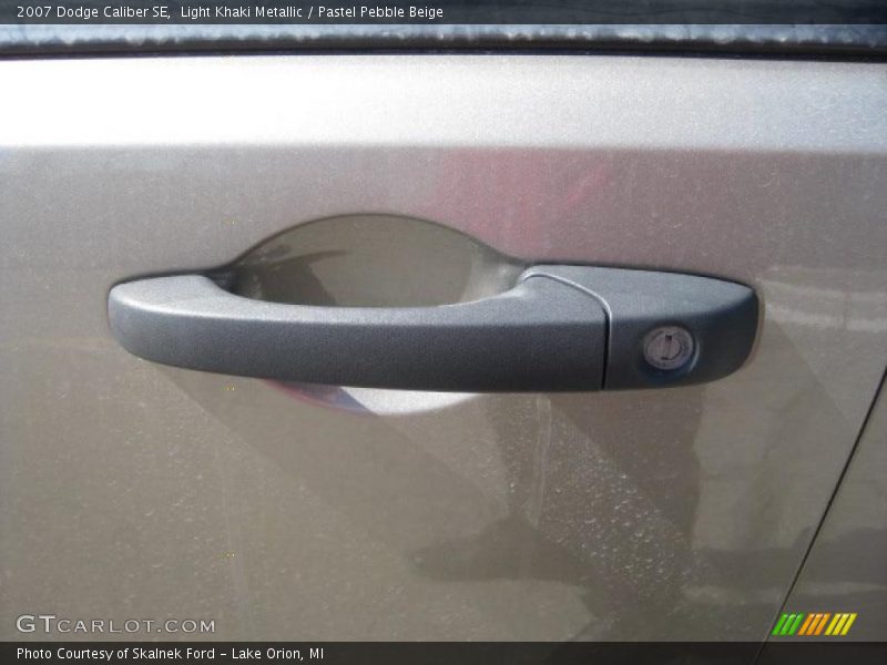 Light Khaki Metallic / Pastel Pebble Beige 2007 Dodge Caliber SE