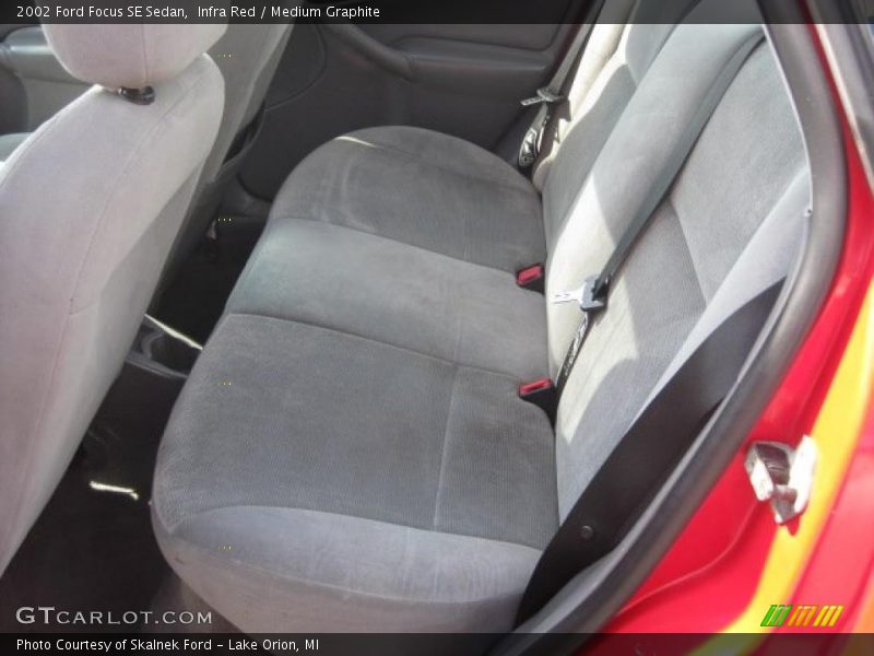  2002 Focus SE Sedan Medium Graphite Interior
