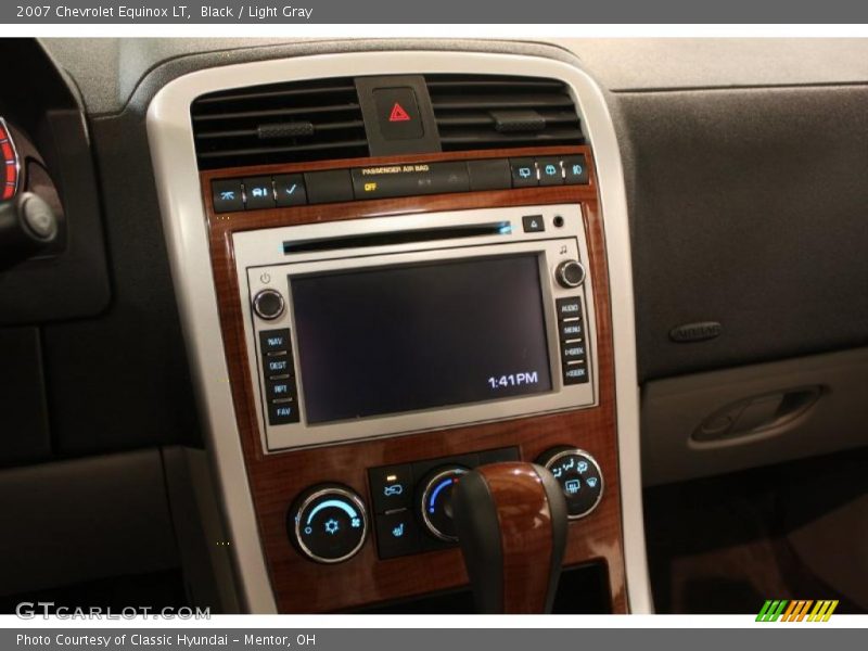 Black / Light Gray 2007 Chevrolet Equinox LT