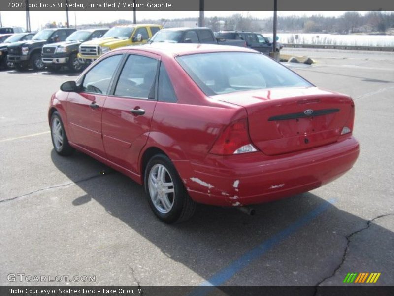 Infra Red / Medium Graphite 2002 Ford Focus SE Sedan