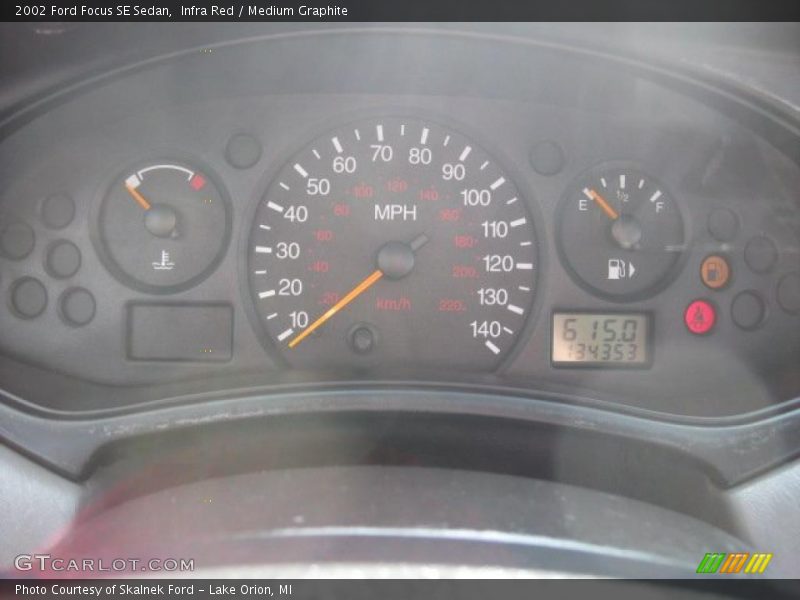  2002 Focus SE Sedan SE Sedan Gauges