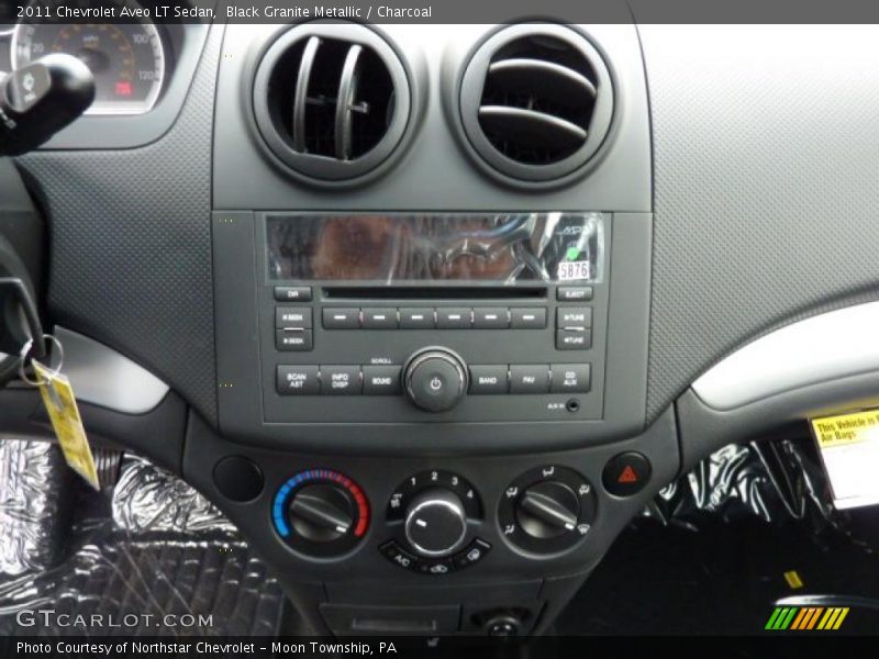 Controls of 2011 Aveo LT Sedan