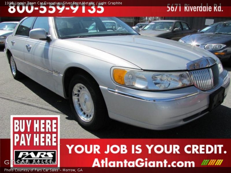 Silver Frost Metallic / Light Graphite 1998 Lincoln Town Car Executive