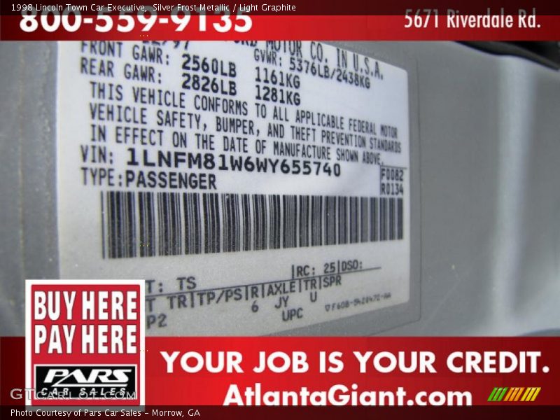 Silver Frost Metallic / Light Graphite 1998 Lincoln Town Car Executive