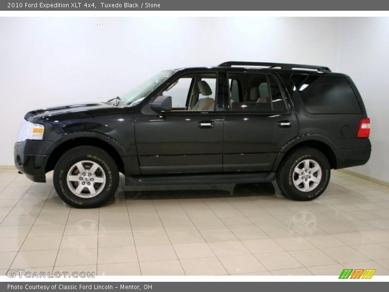Tuxedo Black / Stone 2010 Ford Expedition XLT 4x4