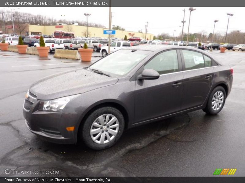 Taupe Gray Metallic / Jet Black 2011 Chevrolet Cruze LT