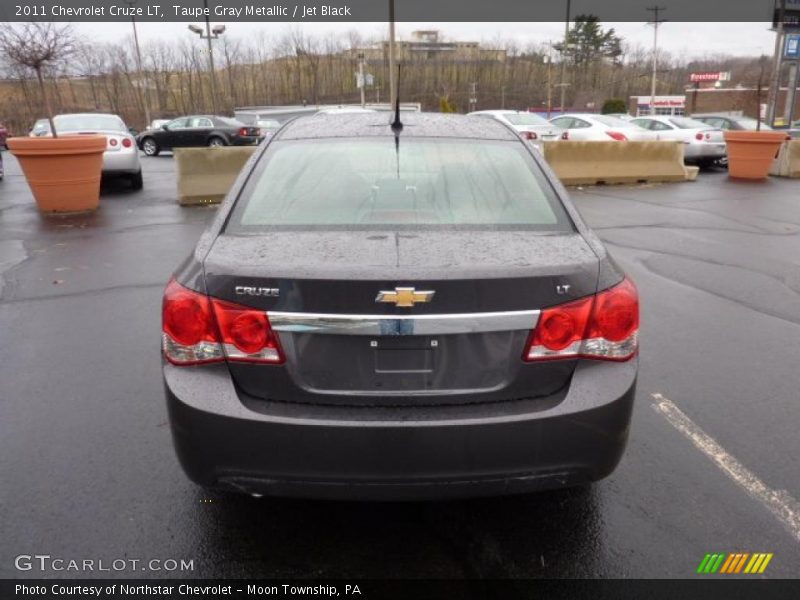 Taupe Gray Metallic / Jet Black 2011 Chevrolet Cruze LT