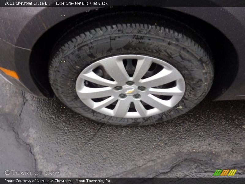 Taupe Gray Metallic / Jet Black 2011 Chevrolet Cruze LT