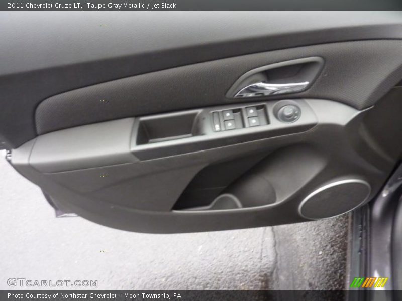 Taupe Gray Metallic / Jet Black 2011 Chevrolet Cruze LT