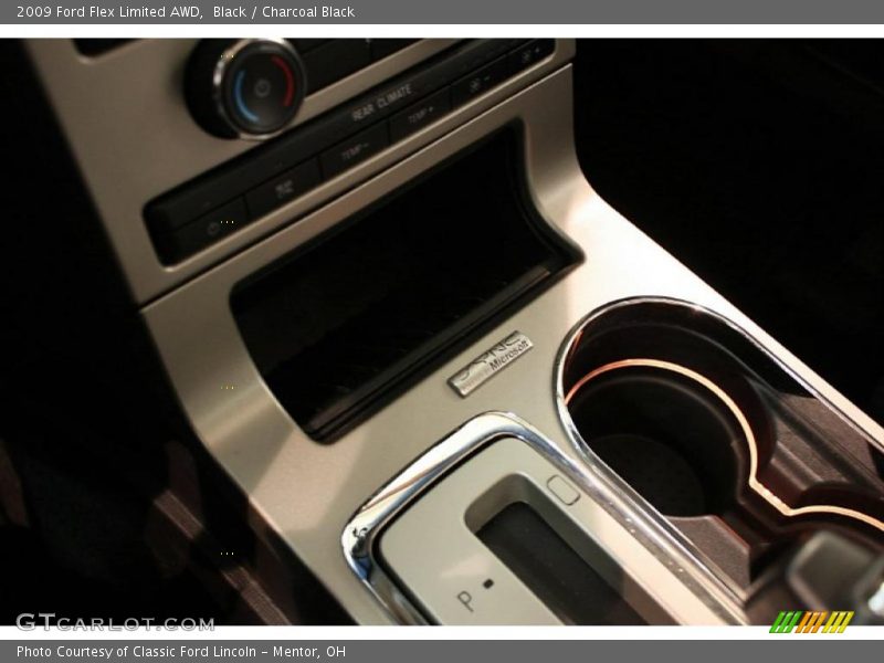 Black / Charcoal Black 2009 Ford Flex Limited AWD