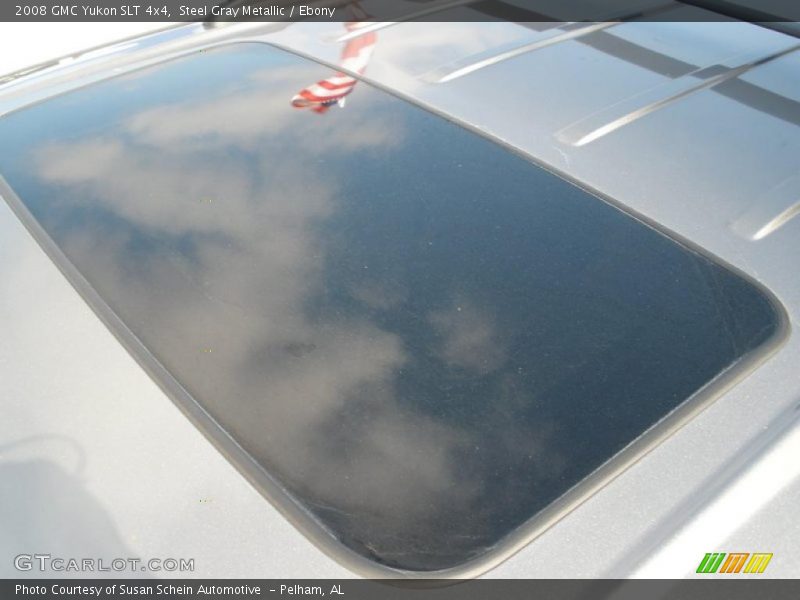 Sunroof of 2008 Yukon SLT 4x4
