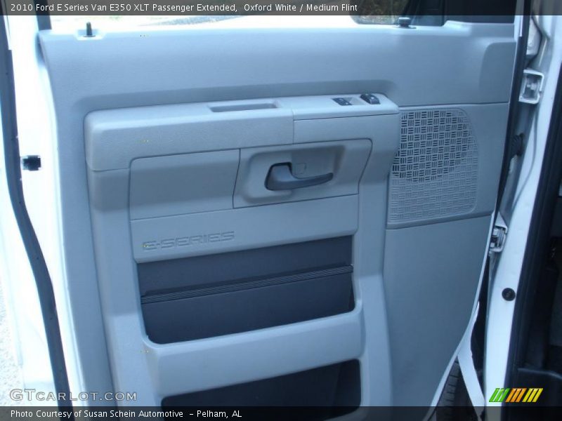 Door Panel of 2010 E Series Van E350 XLT Passenger Extended