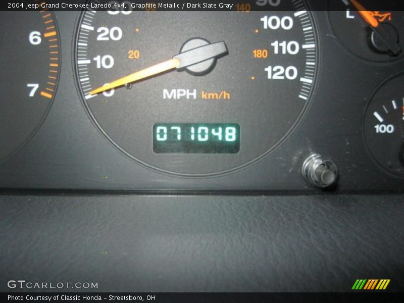 Graphite Metallic / Dark Slate Gray 2004 Jeep Grand Cherokee Laredo 4x4
