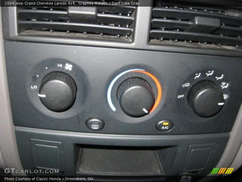 Graphite Metallic / Dark Slate Gray 2004 Jeep Grand Cherokee Laredo 4x4