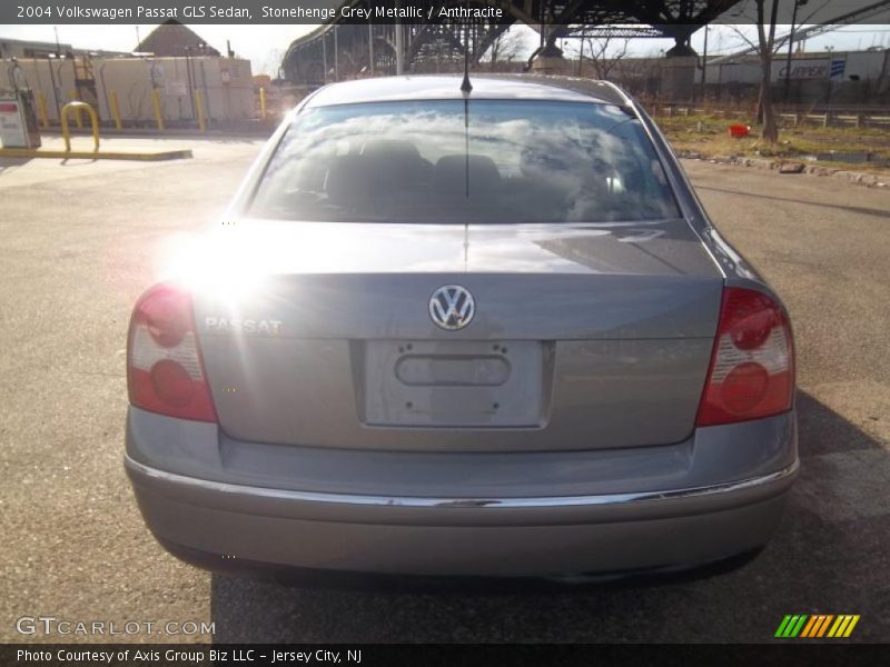 Stonehenge Grey Metallic / Anthracite 2004 Volkswagen Passat GLS Sedan