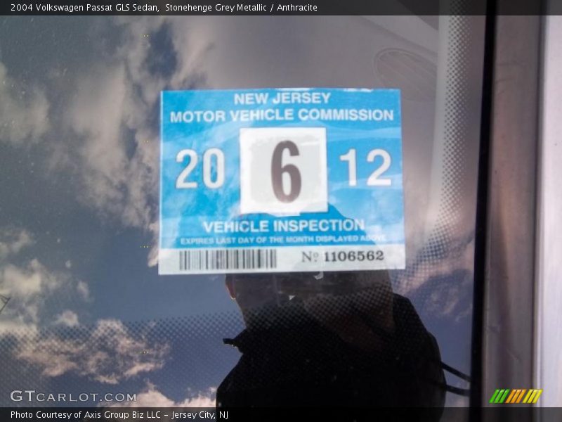 Stonehenge Grey Metallic / Anthracite 2004 Volkswagen Passat GLS Sedan