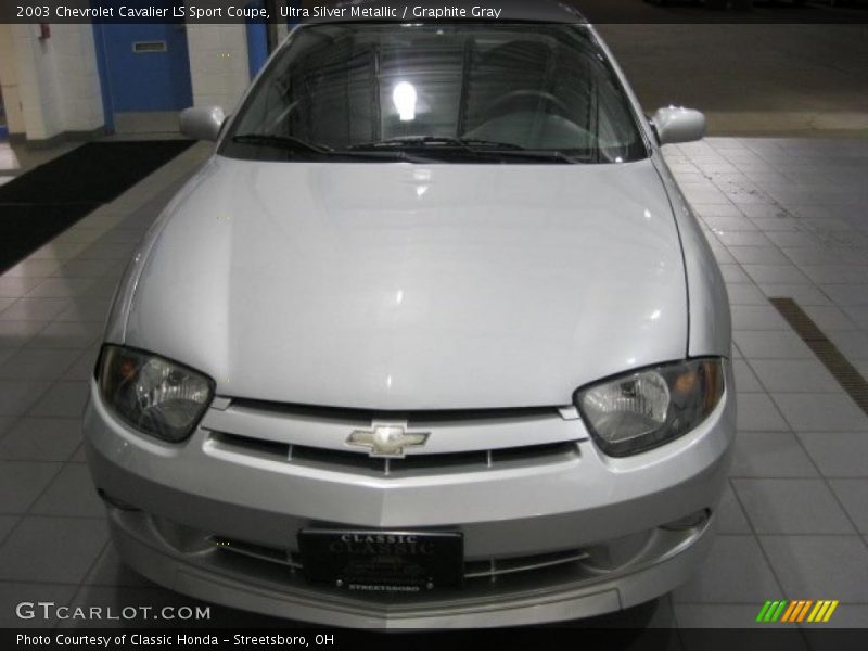 Ultra Silver Metallic / Graphite Gray 2003 Chevrolet Cavalier LS Sport Coupe