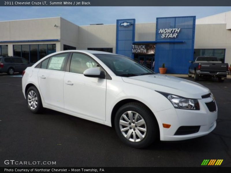 Summit White / Jet Black 2011 Chevrolet Cruze LT