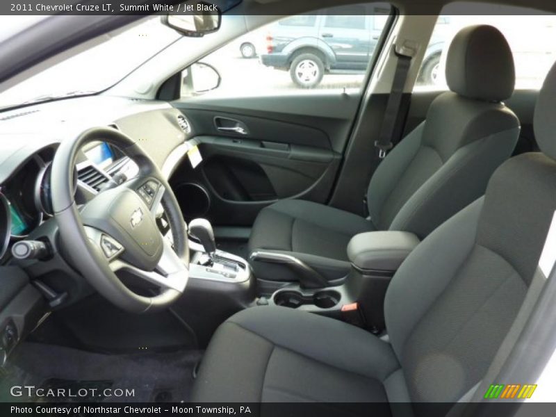 Summit White / Jet Black 2011 Chevrolet Cruze LT