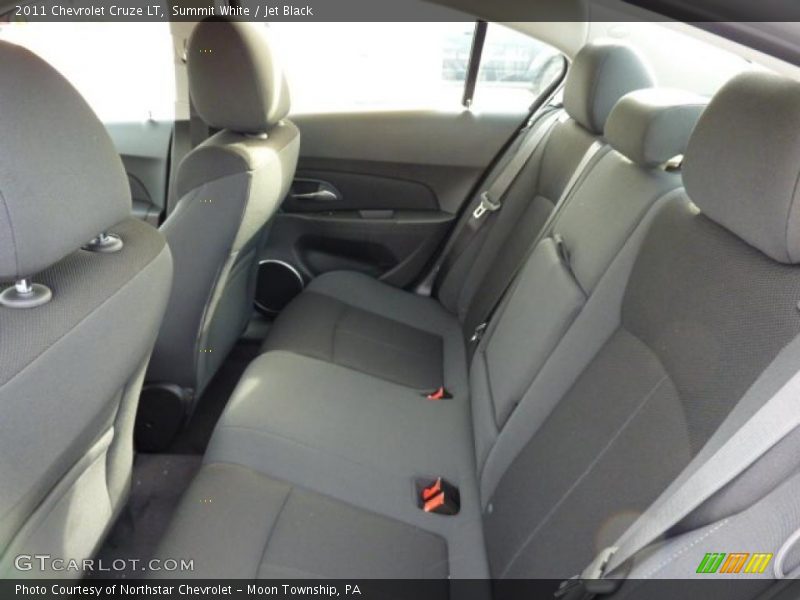 Summit White / Jet Black 2011 Chevrolet Cruze LT